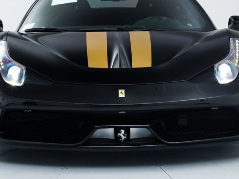 Certified 2015 Ferrari 458 Speciale Coupe image 12