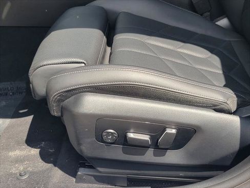 Used 2024 BMW 530i RWD image 20