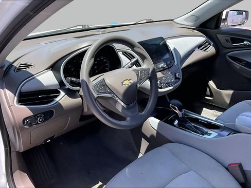 Used 2024 Chevrolet Malibu LT FWD image 17