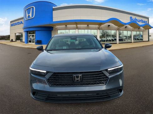 New 2025 Honda Accord SE image 3