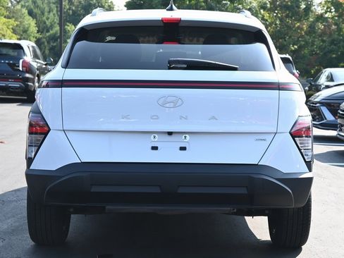 Used 2024 Hyundai Kona SEL w/ Convenience Package image 6