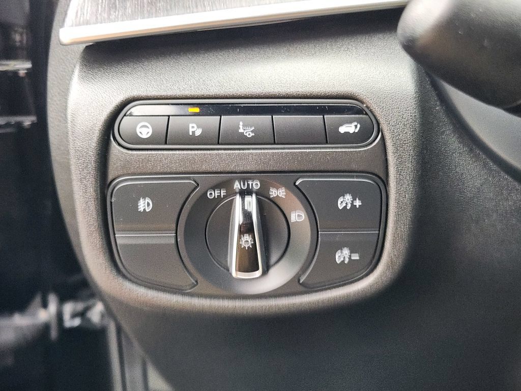 Used 2025 INFINITI QX55 Sensory AWD/4WD image 18