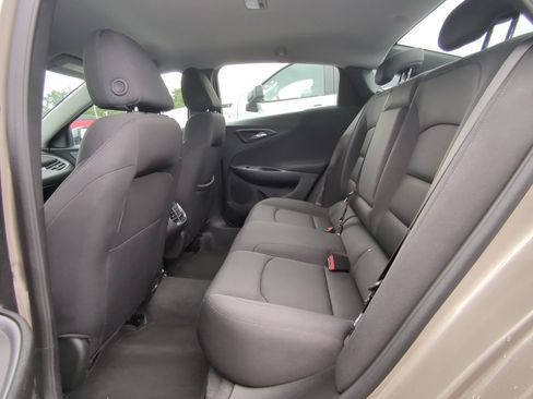 Used 2025 Chevrolet Malibu LT FWD image 11