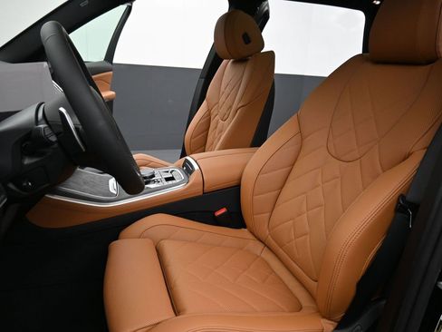 New 2026 BMW X5 xDrive50e w/ M Sport Package image 11