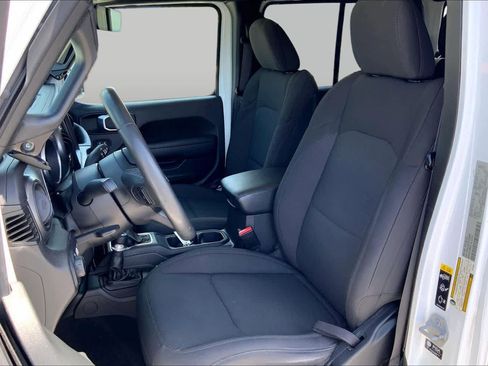 Used 2023 Jeep Gladiator Sport AWD/4WD image 8