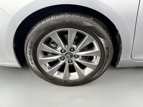 Used 2017 Toyota Camry XLE FWD image 38