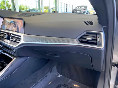 Used 2023 BMW M4 xDrive Competition w/ Executive Package AWD/4WD image 18