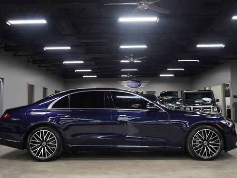 Used 2023 Mercedes-Benz S 580 4MATIC Sedan image 6