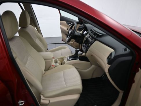 Used 2019 Nissan Rogue SV w/ Sun & Sound Touring Package image 25