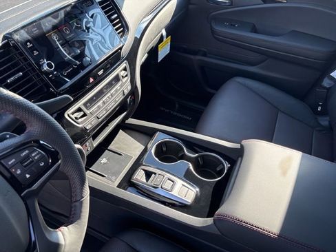 New 2026 Honda Ridgeline Black Edition image 18