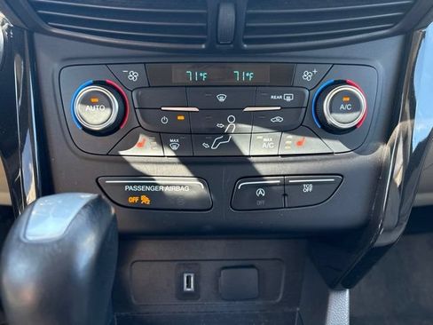 Used 2017 Ford Escape Titanium AWD/4WD image 16