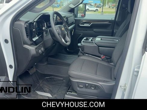 New 2026 Chevrolet Silverado 3500 LT w/ Convenience Package AWD/4WD image 11
