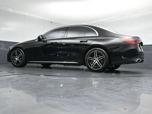 Used 2025 Mercedes-Benz E 350 4MATIC Sedan image 33