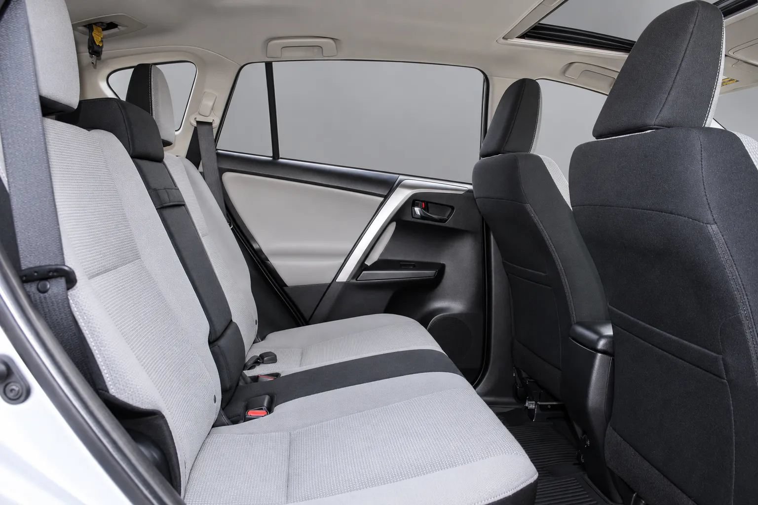 Used 2016 Toyota RAV4 XLE AWD/4WD image 23