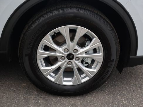 Used 2025 Ford Escape Active FWD image 8