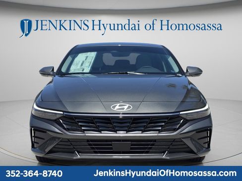 New 2026 Hyundai Elantra Limited FWD image 12