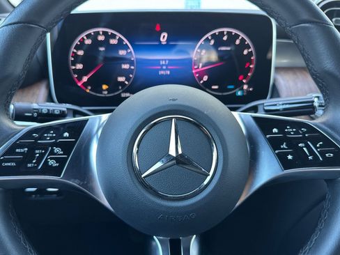 Certified 2025 Mercedes-Benz GLC 300 image 26