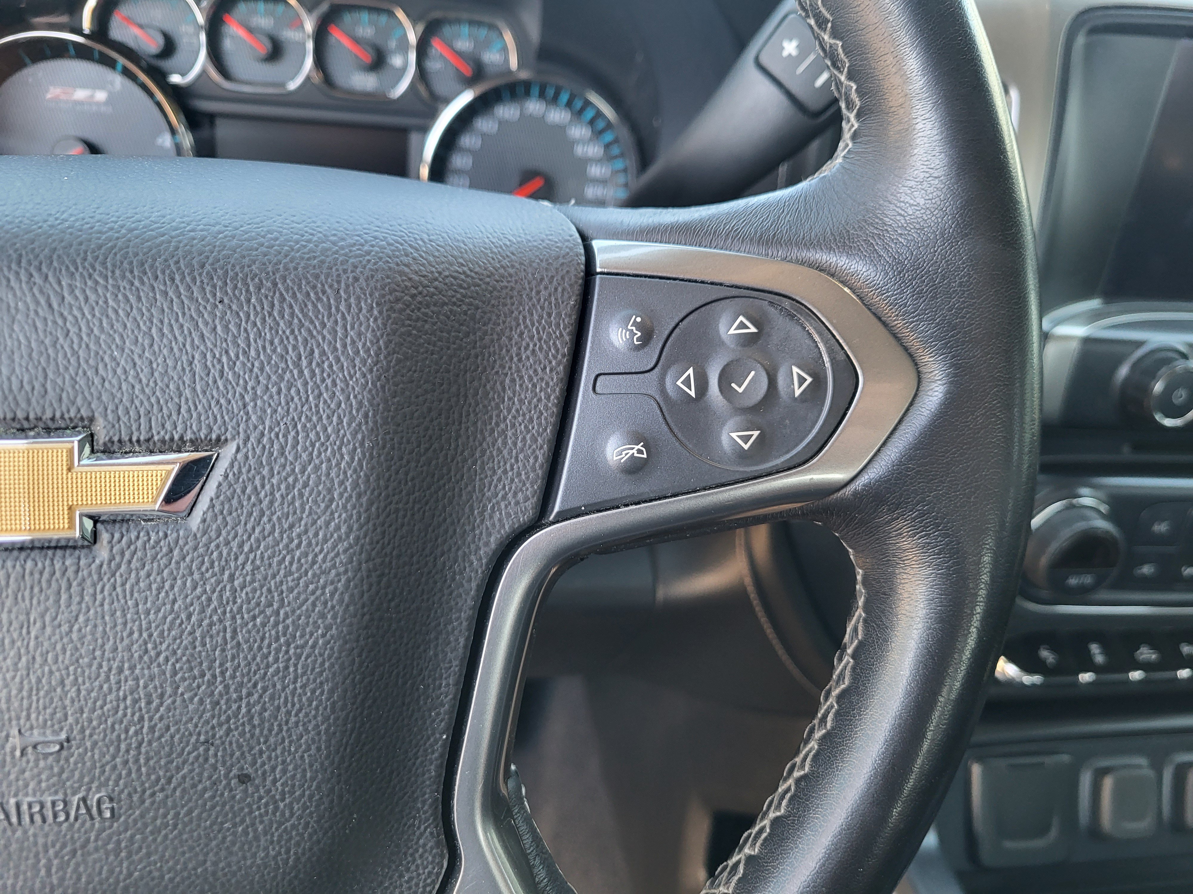 Used 2019 Chevrolet Silverado 2500 LTZ w/ Duramax Plus Package AWD/4WD image 28