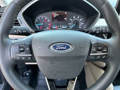 Used 2022 Ford Escape SE w/ Convenience Package FWD image 22