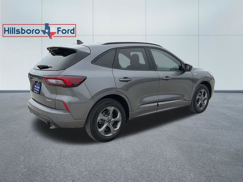 Used 2024 Ford Escape ST-Line w/ Tech Pack #1 AWD/4WD image 7