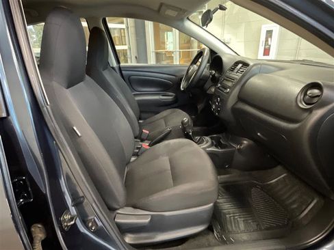 Used 2017 Nissan Versa S FWD image 18