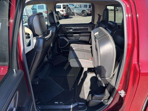 Used 2019 RAM 1500 Laramie AWD/4WD image 22