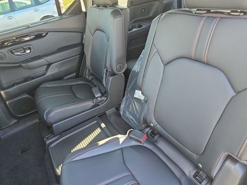 New 2025 Honda Pilot TrailSport image 14