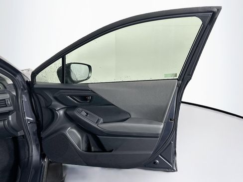 Used 2024 Subaru Crosstrek 2.0i Premium image 31