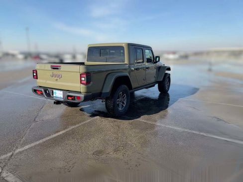 New 2026 Jeep Gladiator Mojave image 12