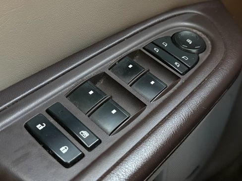Used 2015 GMC Acadia Denali FWD image 25