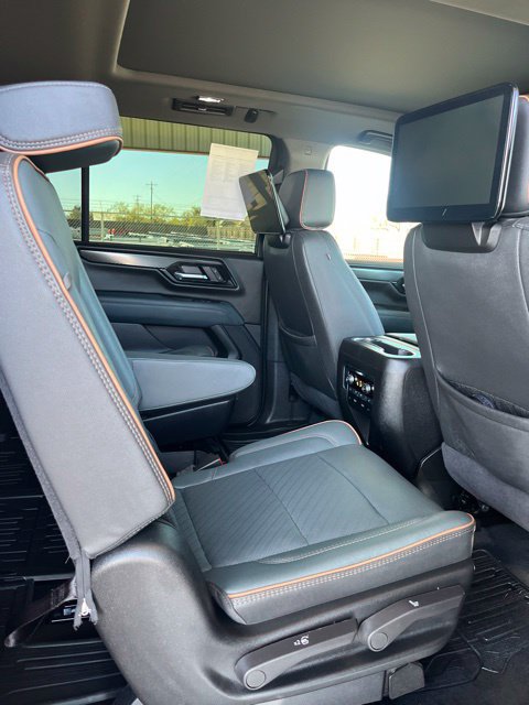 Used 2026 GMC Yukon XL AT4 w/ AT4 Premium Plus Package AWD/4WD image 14