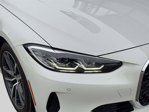Certified 2023 BMW 430i xDrive Convertible w/ Premium Package image 4
