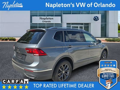 Used 2024 Volkswagen Tiguan SE image 7