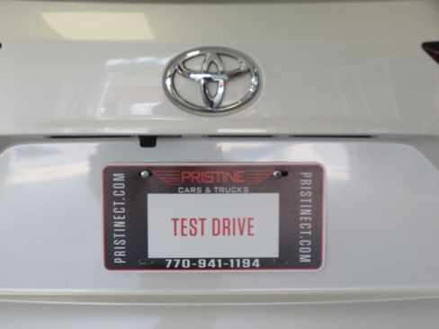 Used 2023 Toyota Highlander XLE FWD image 72