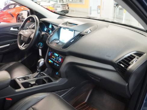 Used 2018 Ford Escape SEL AWD/4WD image 30