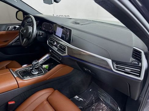 Used 2021 BMW X6 M50i w/ Executive Package image 31