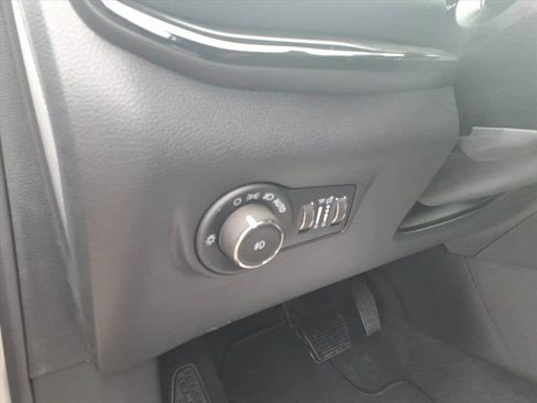 New 2026 Jeep Compass Latitude AWD/4WD image 14
