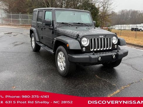 Used 2016 Jeep Wrangler Unlimited Sahara image 5
