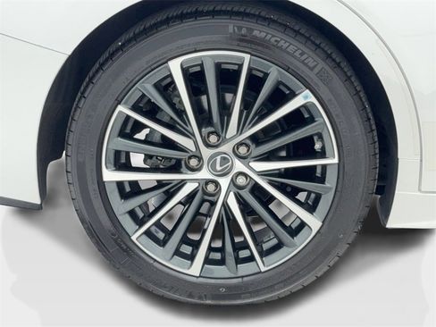 Used 2024 Lexus ES 350 w/ Premium Package image 49