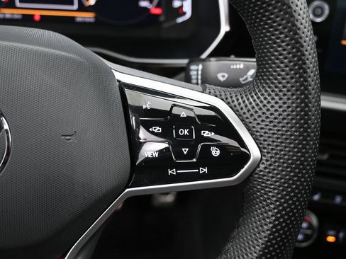 Used 2024 Volkswagen Jetta GLI Autobahn image 20