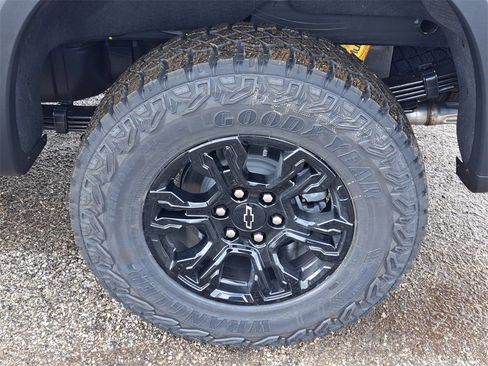 New 2026 Chevrolet Silverado 1500 ZR2 image 26