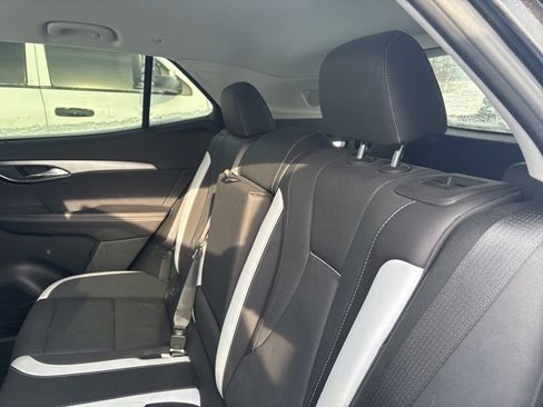 Used 2025 Buick Envision Sport Touring image 10