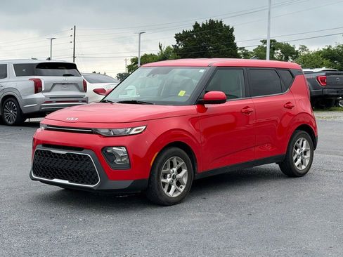Used 2022 Kia Soul LX w/ Technology Package FWD image 9