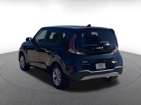 Used 2025 Kia Soul LX w/ LX Technology Package image 11