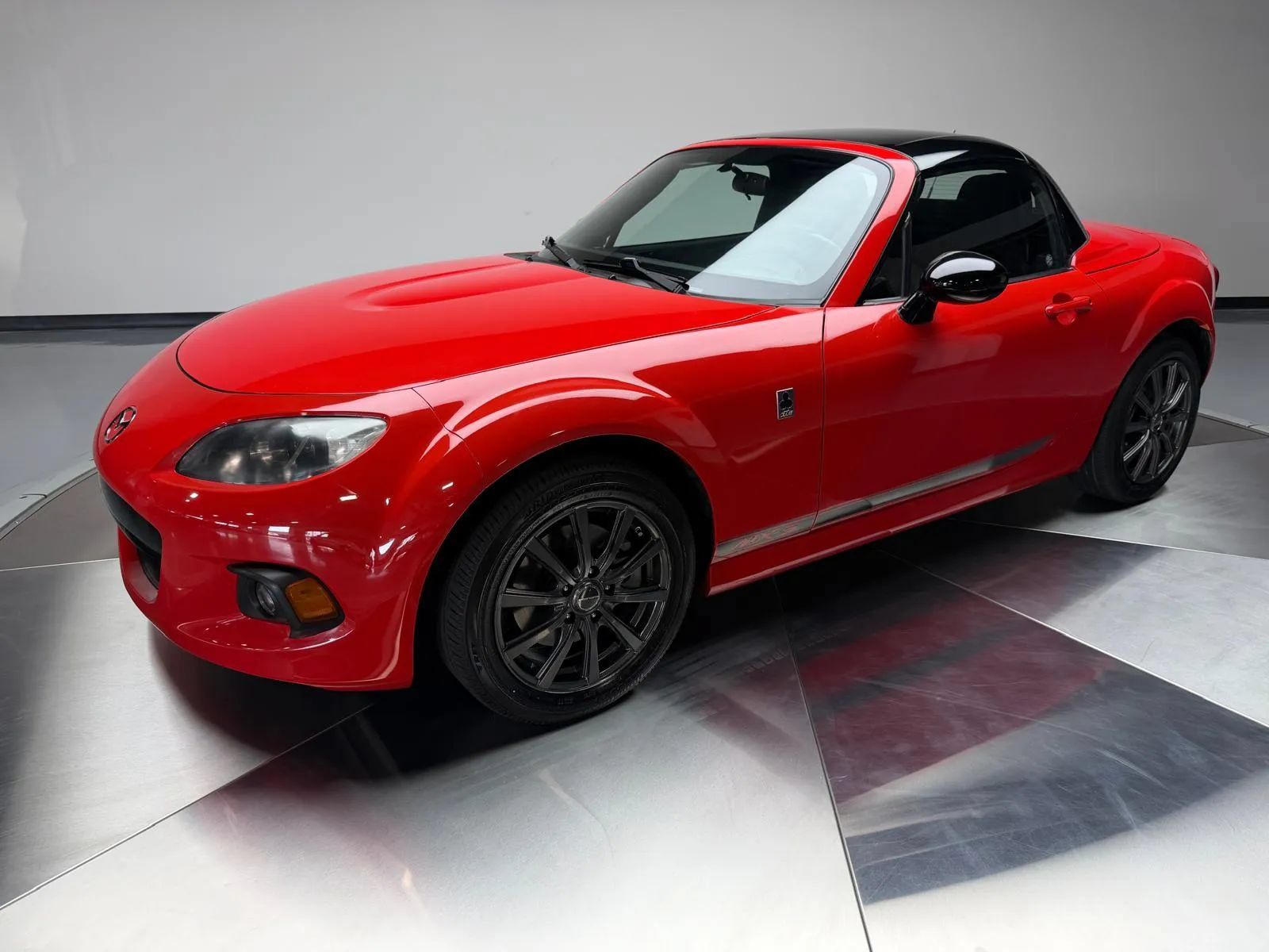Used 2013 MAZDA MX-5 Miata Club RWD image 32