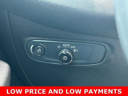 Used 2020 Chevrolet Equinox LT image 19