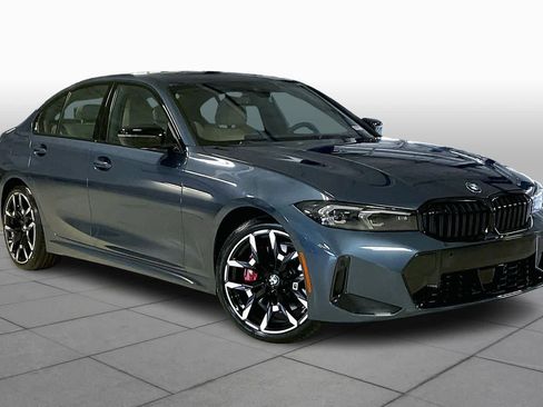 New 2026 BMW 330i Sedan w/ M Sport Package image 2