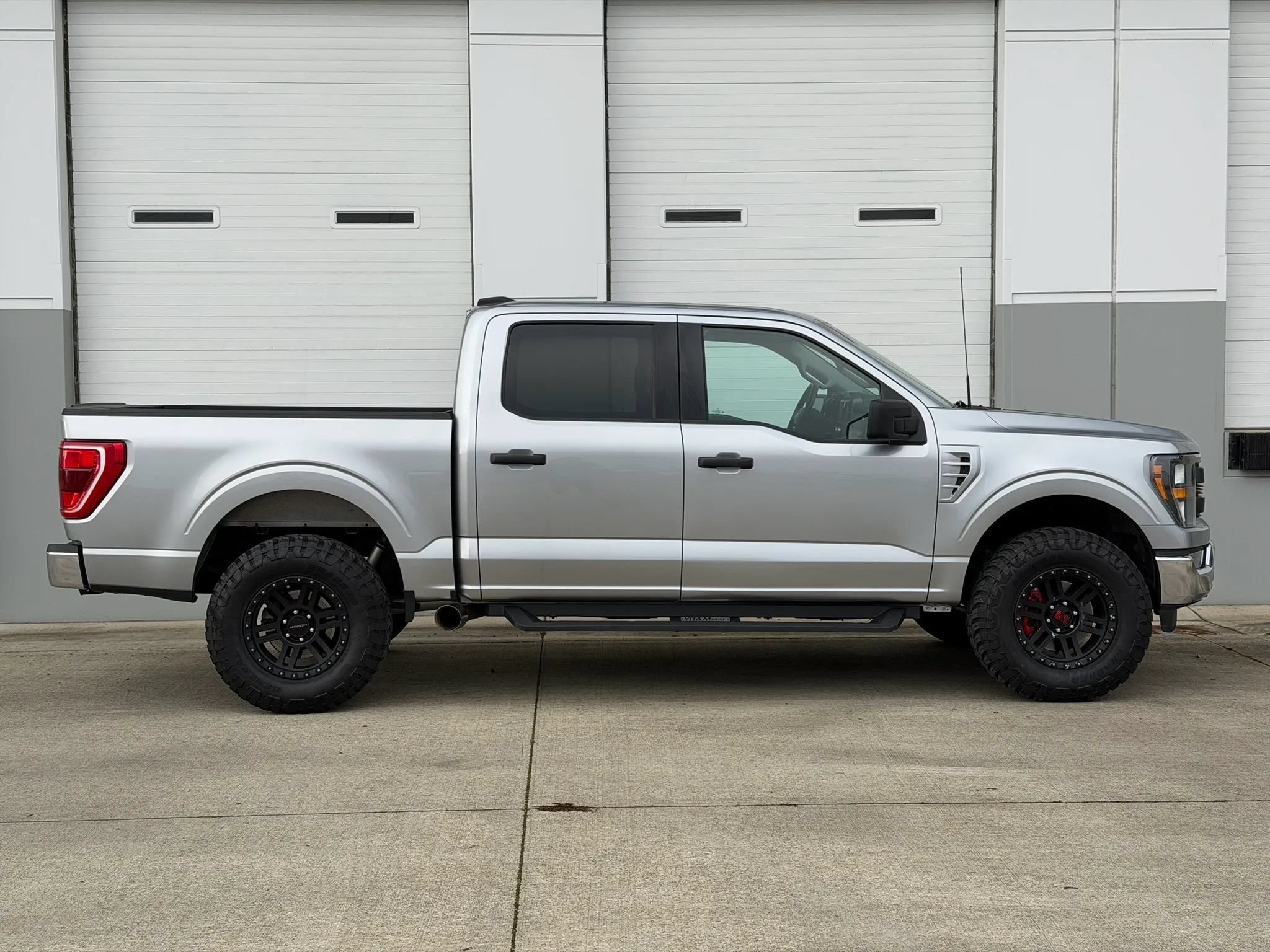 Used 2023 Ford F150 XLT w/ Equipment Group 301A Mid AWD/4WD image 6