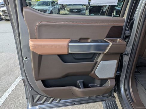 Certified 2025 Ford F150 King Ranch AWD/4WD image 32