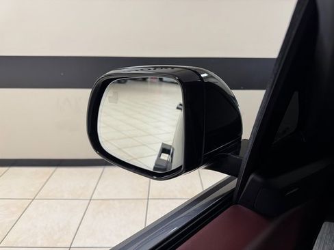 Used 2024 Land Rover Range Rover Sport Dynamic SE image 23